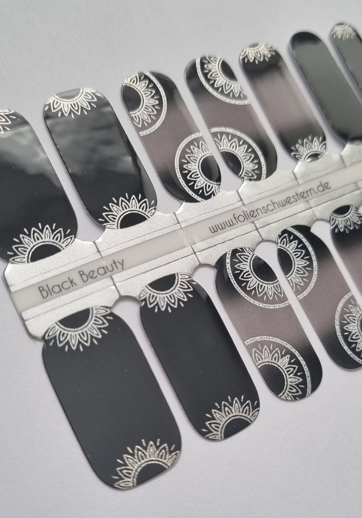 Exclusive - Black Beauty (S6555) - LIMITED!