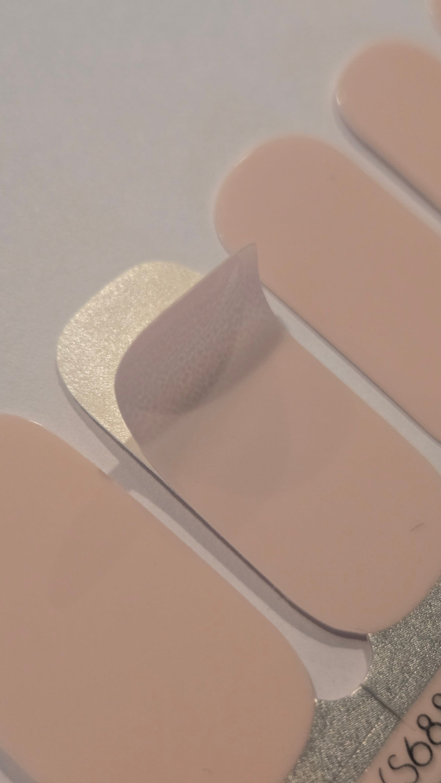 Exclusive - Crema S6887 (semitransparent) - LIMITED!