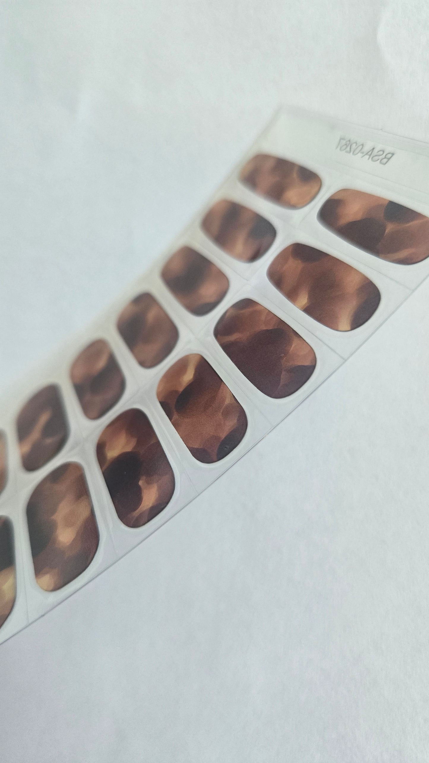 UV Free & No Top Coat - Leo BSA0267
