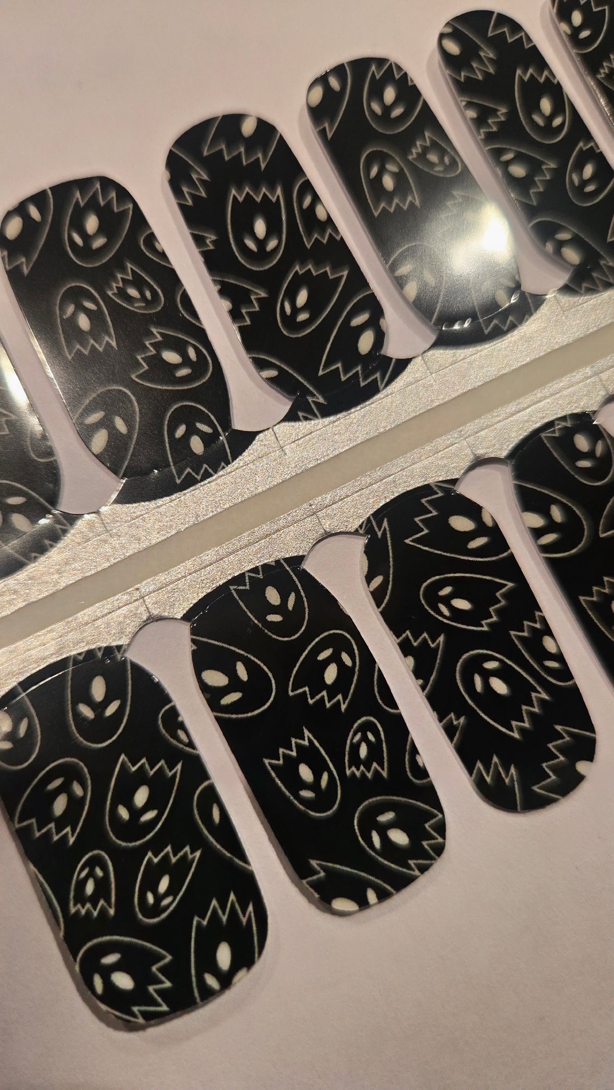 Specials - Glow Boo Nagelfolien Glow in the Dark SX001 - LIMITED!