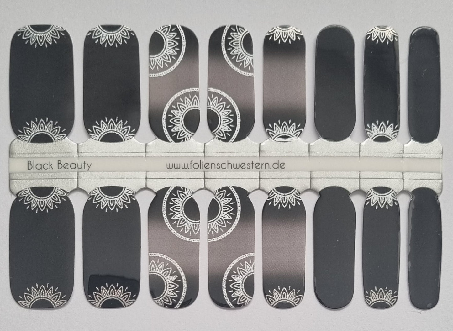 Exclusive - Black Beauty (S6555) - LIMITED!