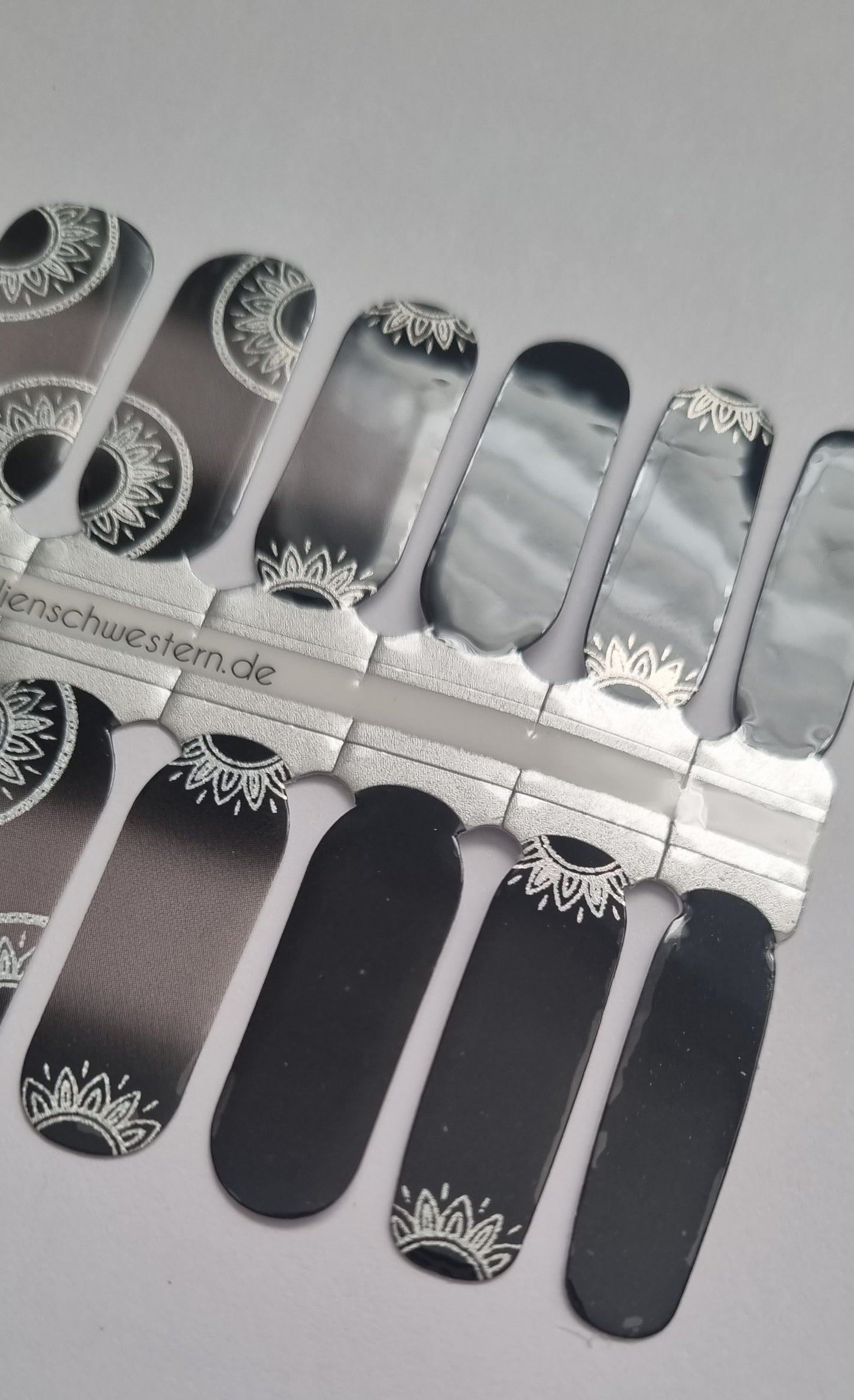 Exclusive - Black Beauty (S6555) - LIMITED!