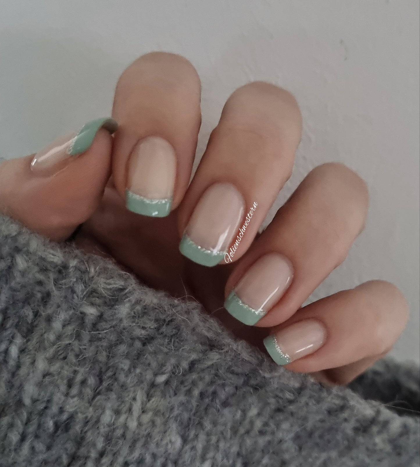 Exclusive - Green Glitter French Tips T6818 -  LIMITED!