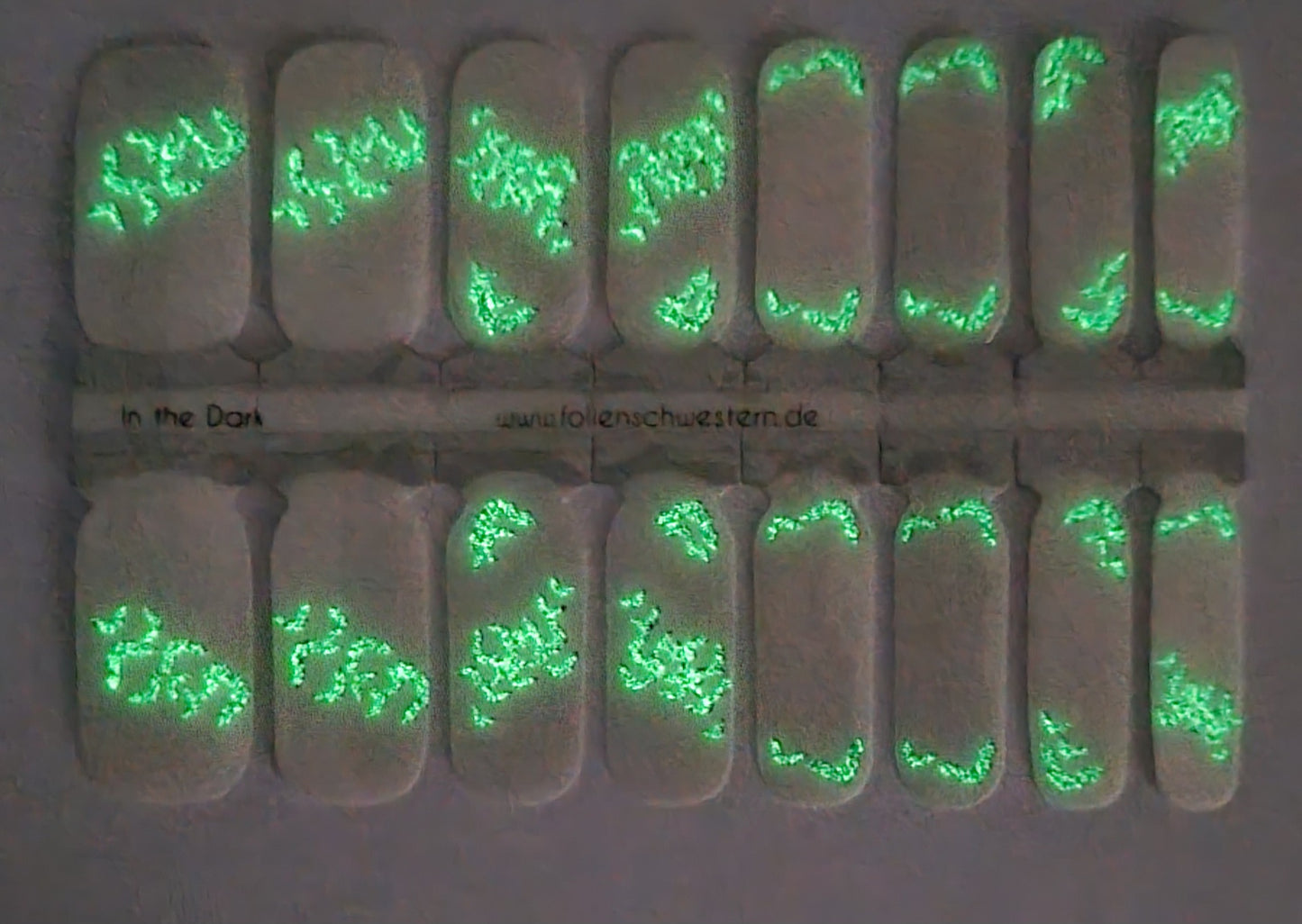 Exclusive - In the Dark (Transparent) S6484 – LIMITED