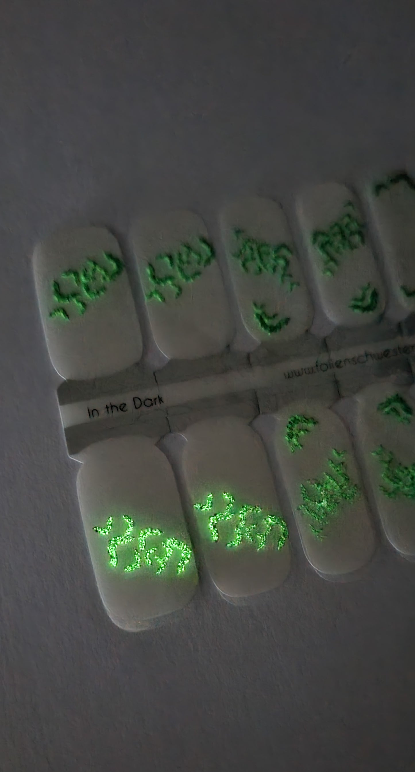 Exclusive - In the Dark (Transparent) S6484 – LIMITED