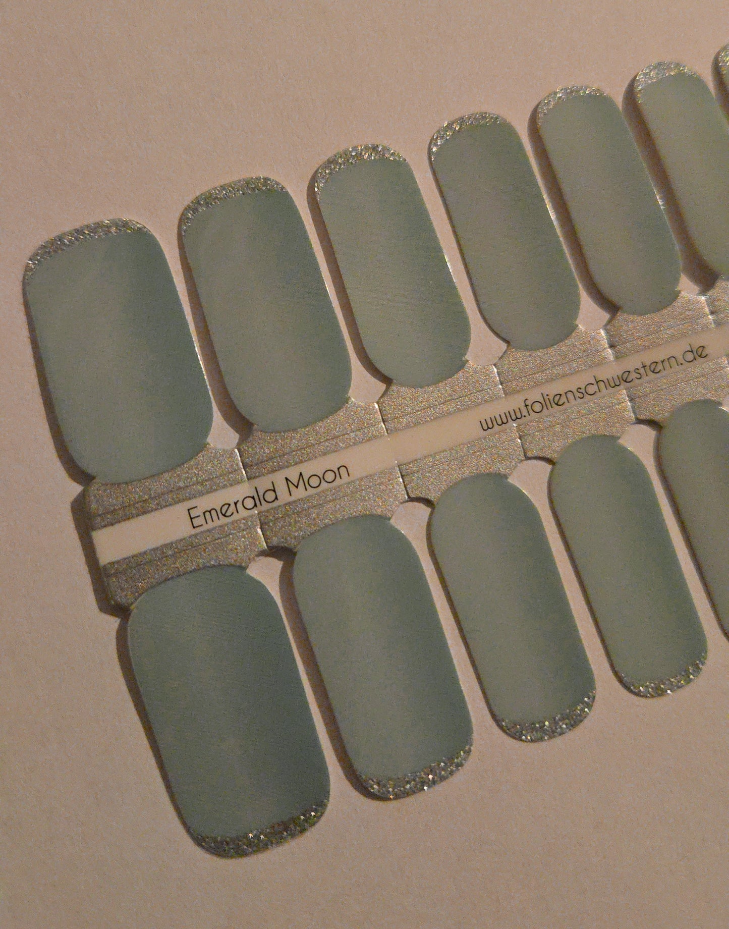 Exclusive - Emerald Moon X6304 -  LIMITED!